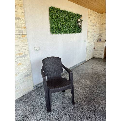 Scaun pentru gradina Ratan INFINITY Maro, plastic, 61x60x81cm Scaun pentru gradina Ratan INFINITY Maro, plastic, 61x60x81cm